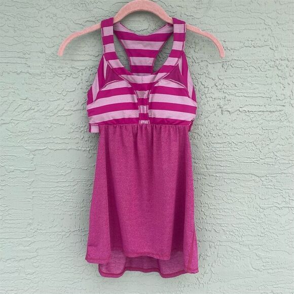 Lululemon Women's Pink Striped 2-in-1 Tank Top Size 6 Built-in Bra Strap - Picture 1 of 10